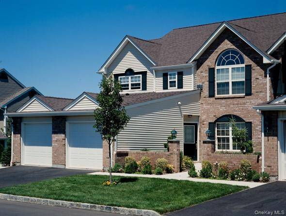 46 Overlook DR #46, Farmingville, NY 11738