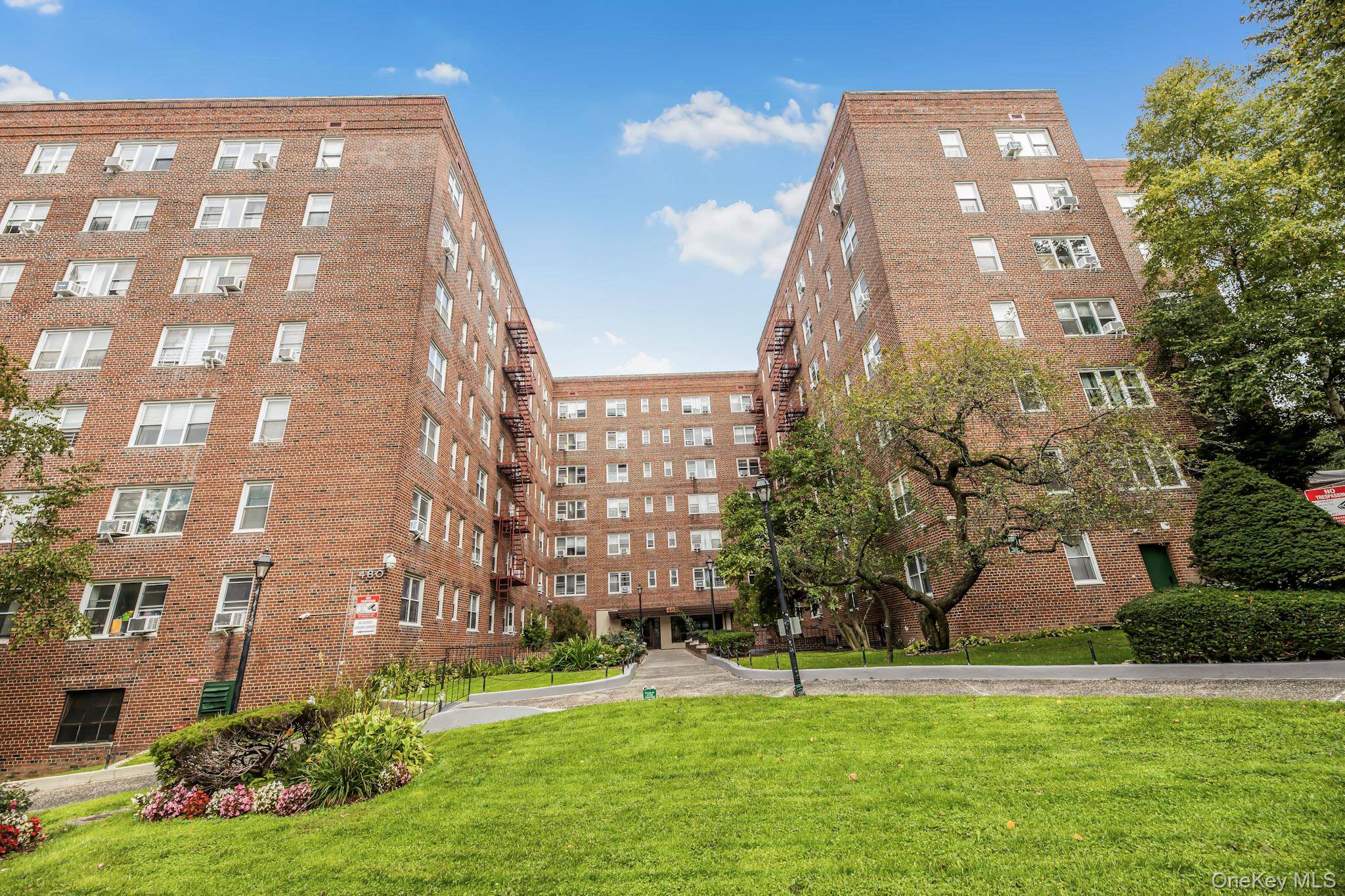 480 Riverdale AVE #7L, Yonkers, NY 10705