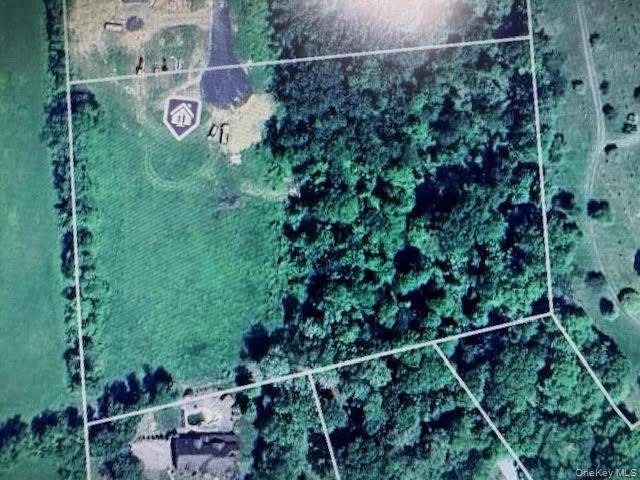 8 Jefferson AVE, New Windsor, NY 12553