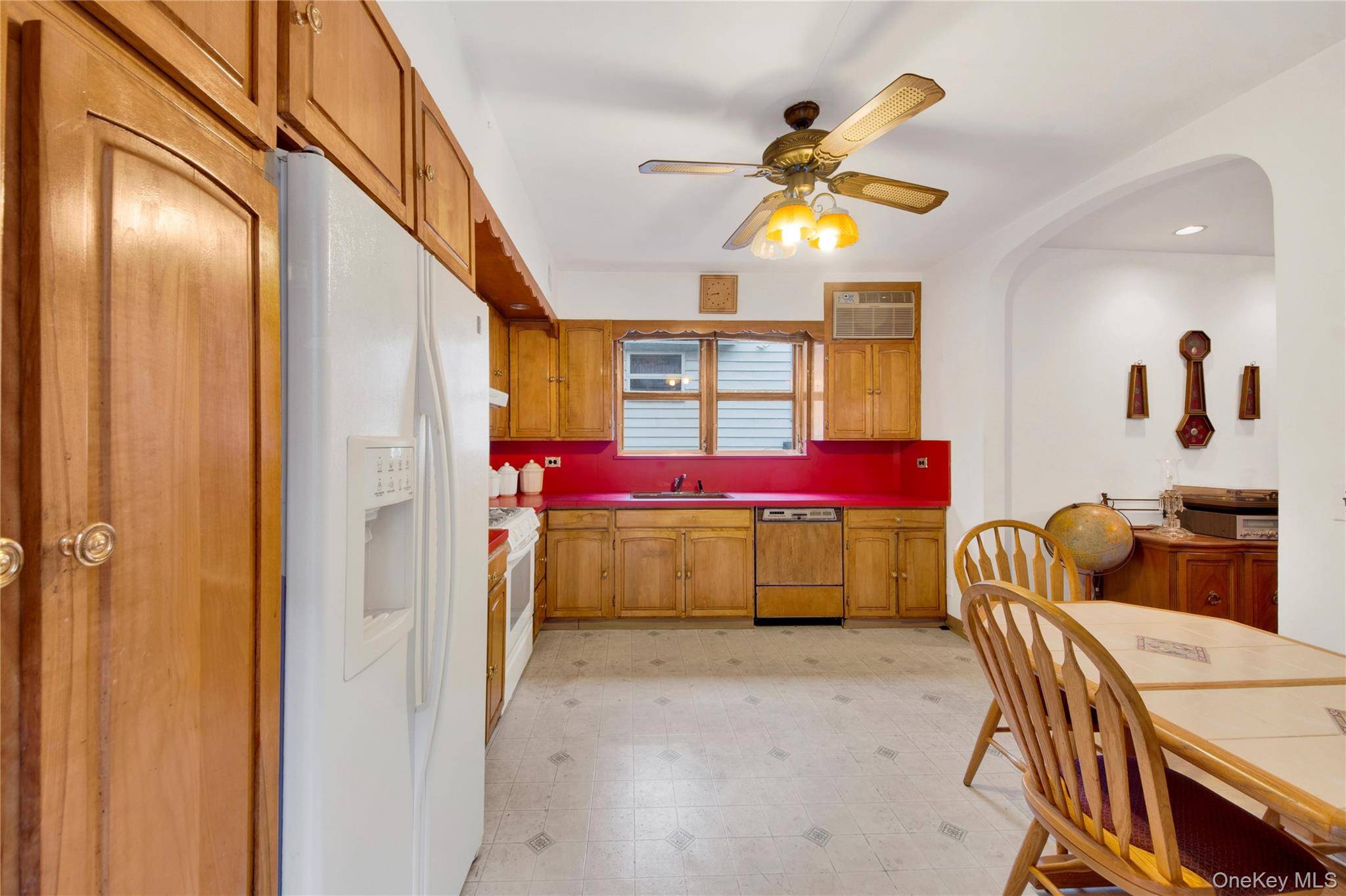 242 E 237th ST, Bronx, NY 10470