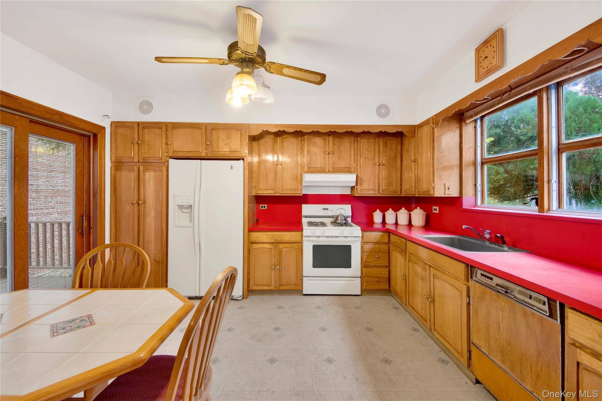 242 E 237th ST, Bronx, NY 10470