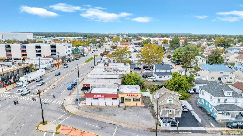 51 N Broadway, Hicksville, NY 11801