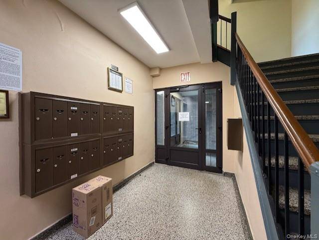 52-21 65th PL #6P, Maspeth, NY 11378
