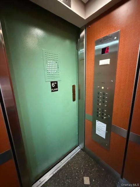 52-21 65th PL #6P, Maspeth, NY 11378
