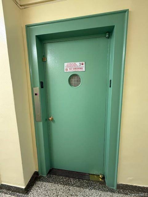 52-21 65th PL #6P, Maspeth, NY 11378
