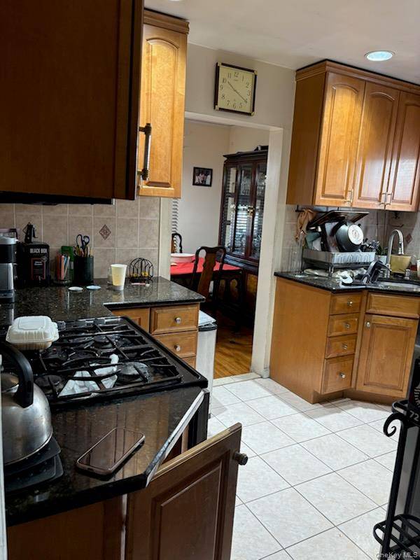11521 142nd ST, Jamaica, NY 11436
