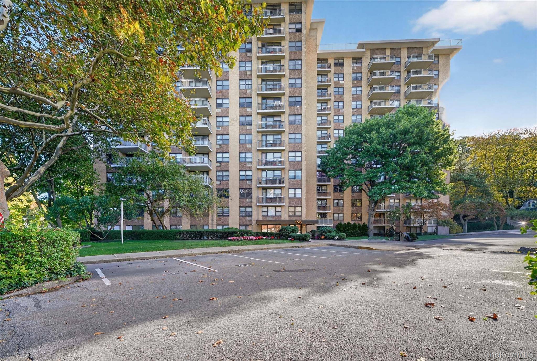 155 Ferris AVE ##12L, White Plains, NY 10603