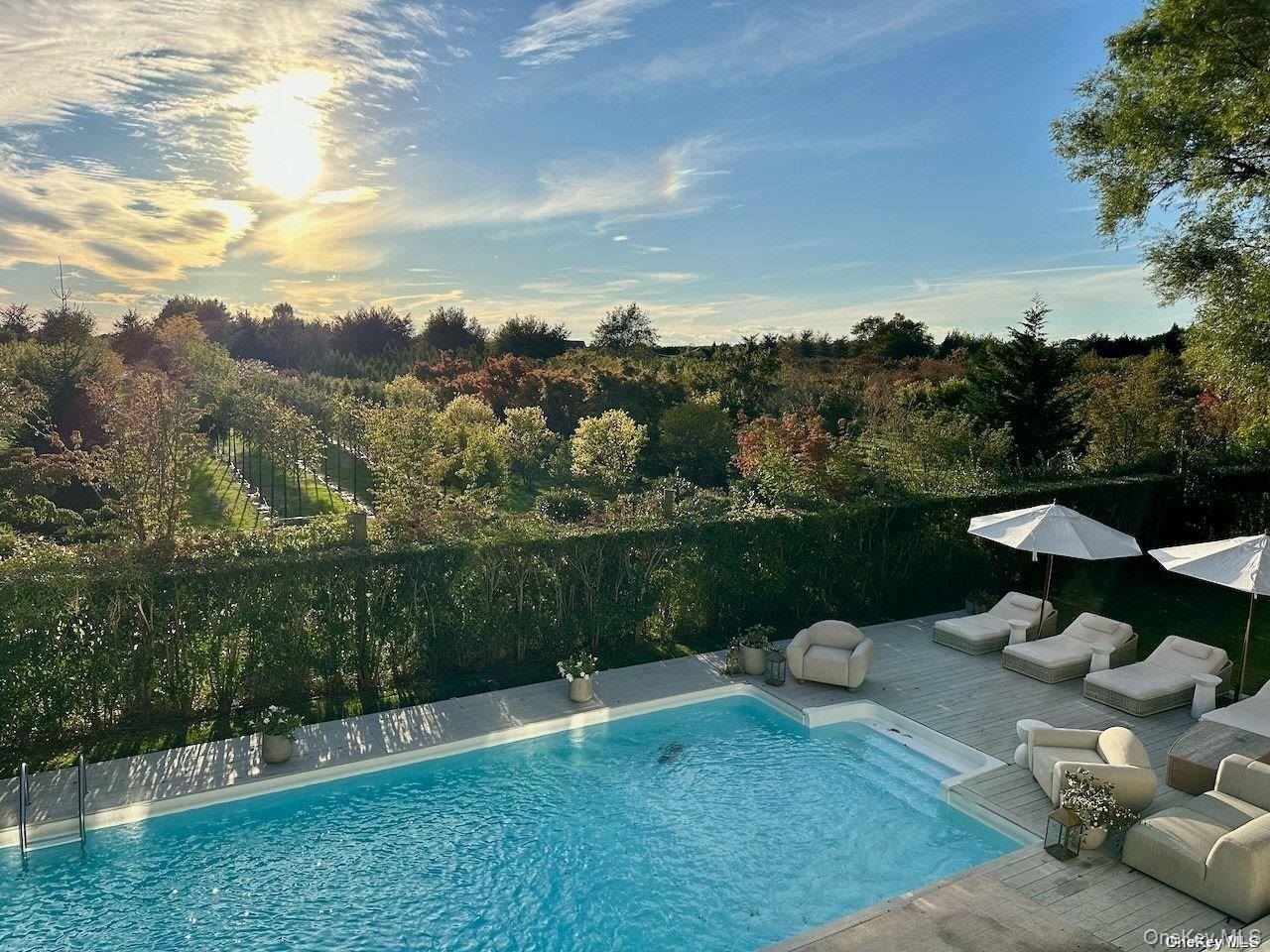 62 Sea Farm LN, Bridgehampton, NY 11932
