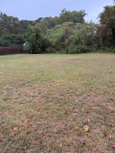 Lot Avondale DR, Shirley, NY 11967