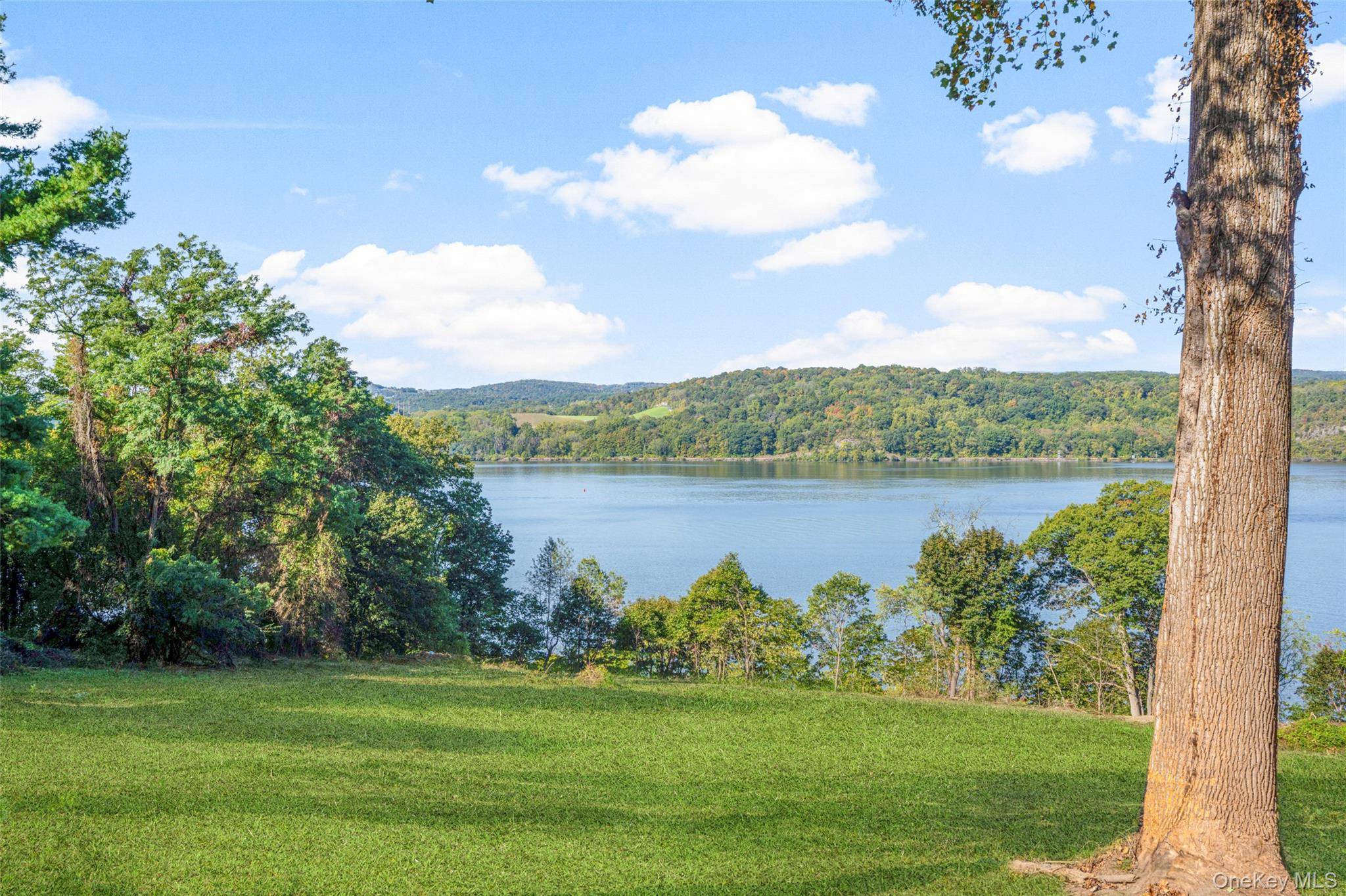 660 Wheeler Hill RD, Hughsonville, NY 12590
