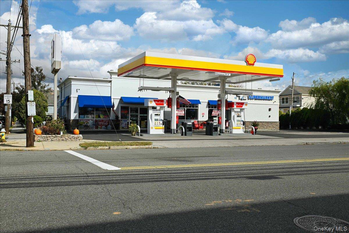 12 Lido BLVD, Point Lookout, NY 11569