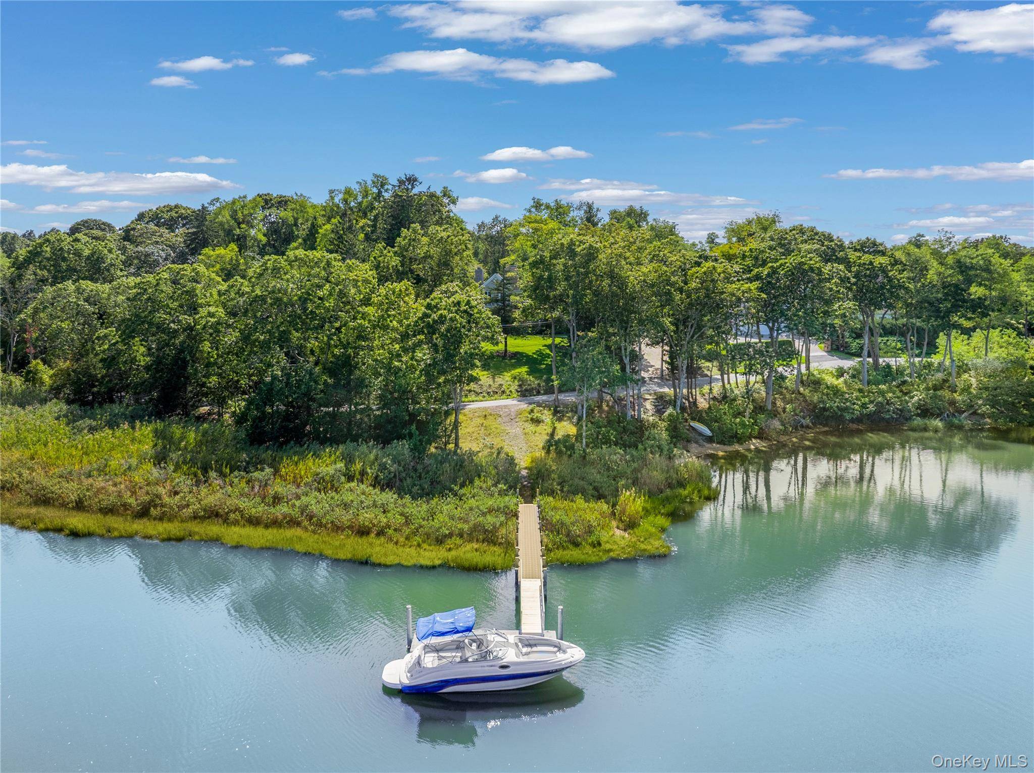 12 Fish Cove RD, Southampton, NY 11968