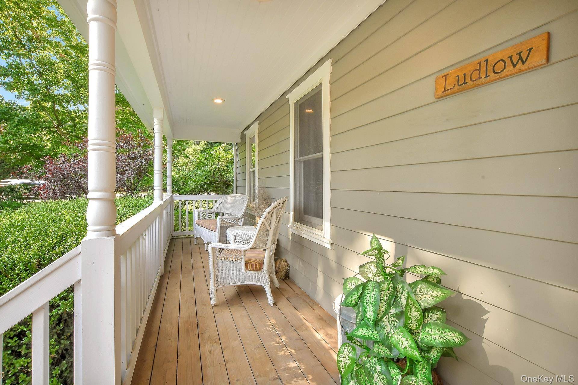 105 Ole Jule LN, Mattituck, NY 11952
