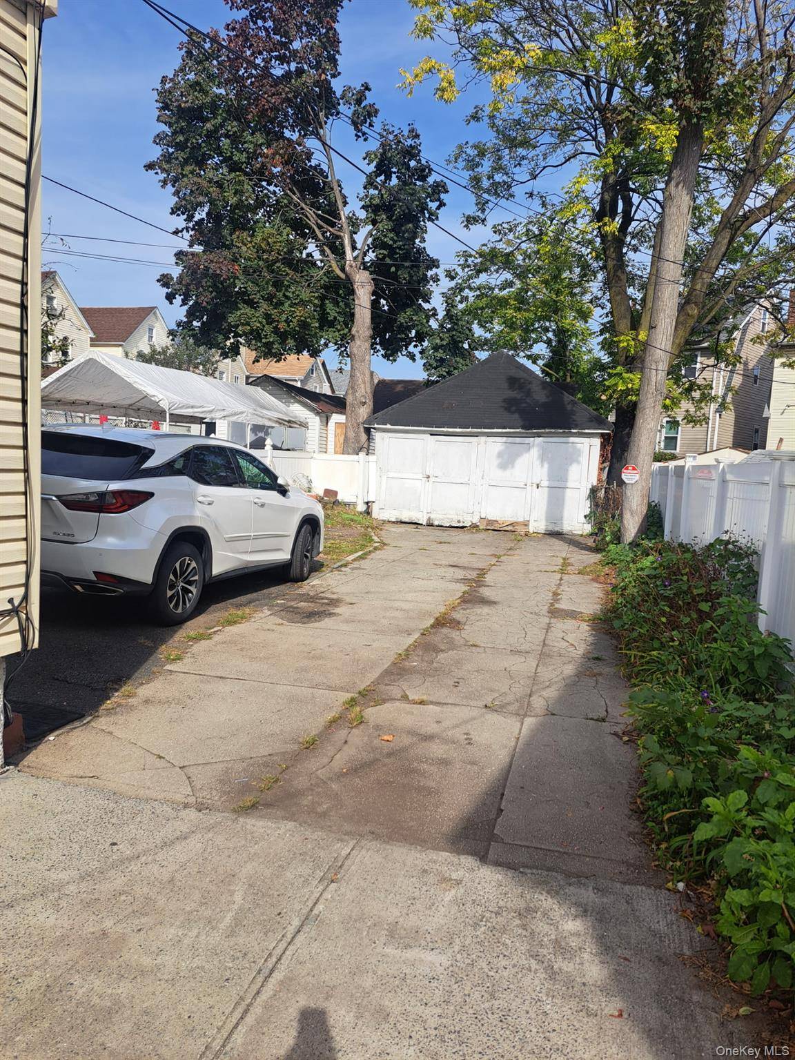 107-15 Van Wyck EXPY, Jamaica, NY 11435