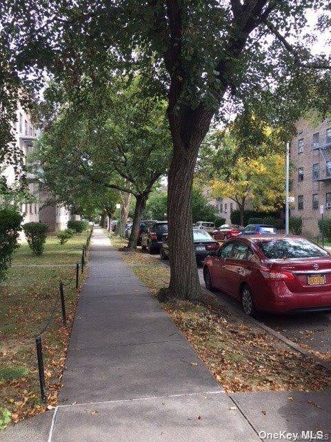 78-37 MAIN STREET ST #2G, Kew Garden Hills, NY 11367