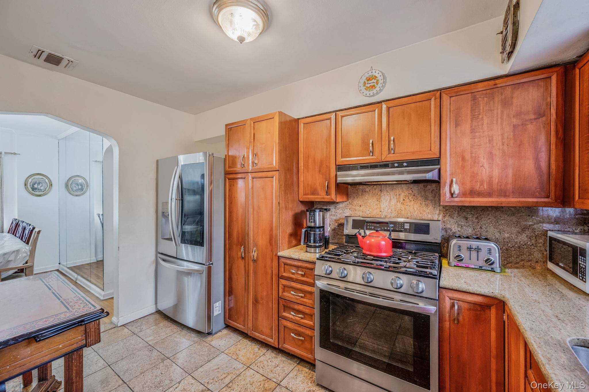 115-82 237th ST, Elmont, NY 11003