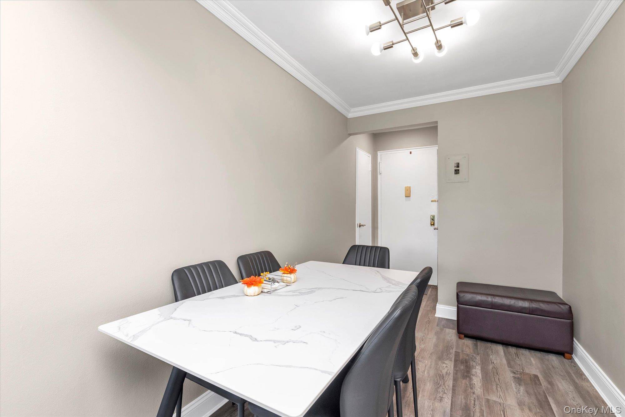 290 Atlantic AVE #211, East Rockaway, NY 11518