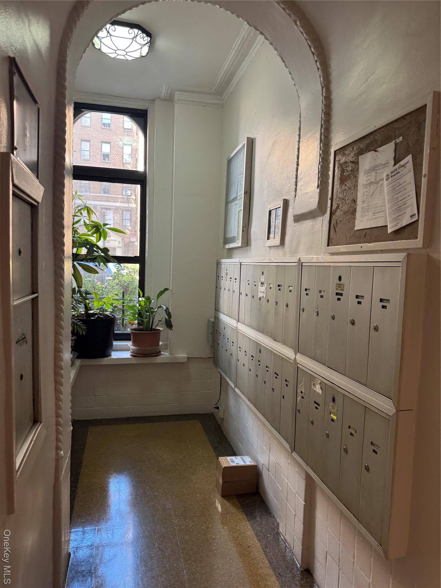 35-64 89th ST, Jackson Heights, NY 11372