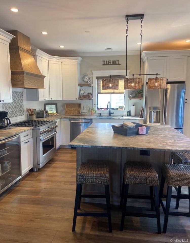 224 Wilmot RD, Ocean Beach, NY 11770