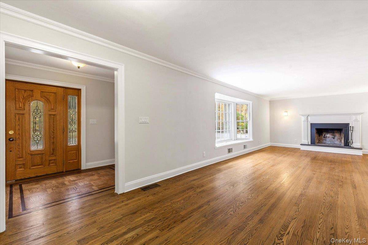 110 Oliver RD, Bedford, NY 10506