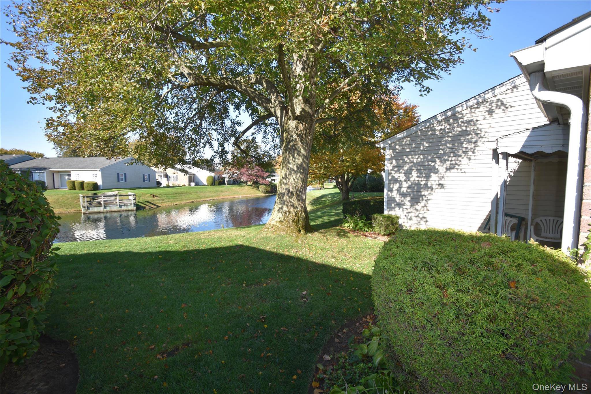 44 Harbor RD, Amityville, NY 11701