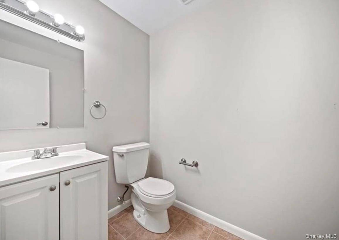 418 S 7th AVE, Mount Vernon, NY 10550