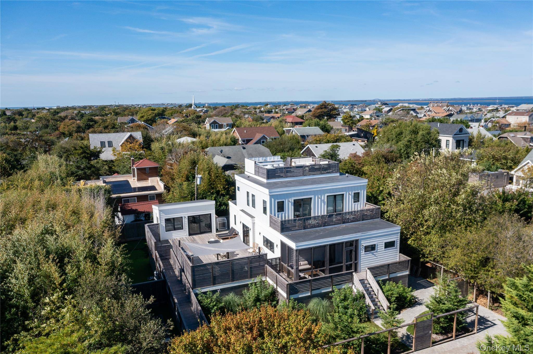 31 Atlantic AVE, Seaview, NY 11770
