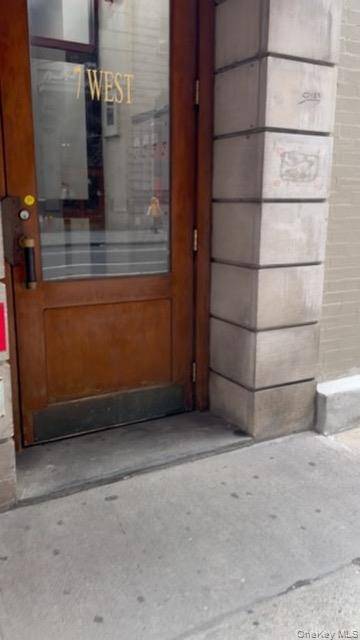 7 W 20th ST, New York (manhattan), NY 10011