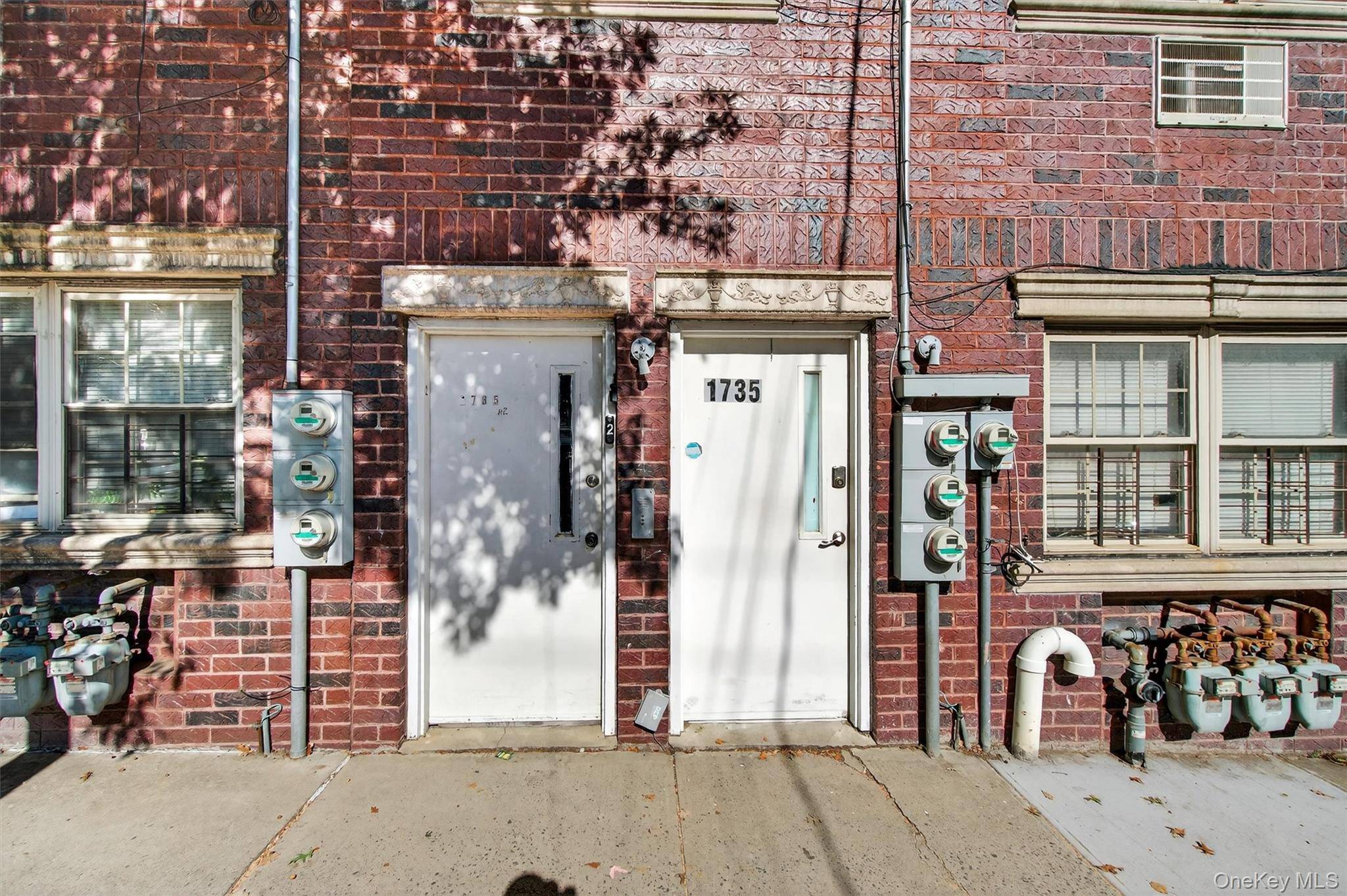 1735 Mansion ST, Bronx, NY 10460