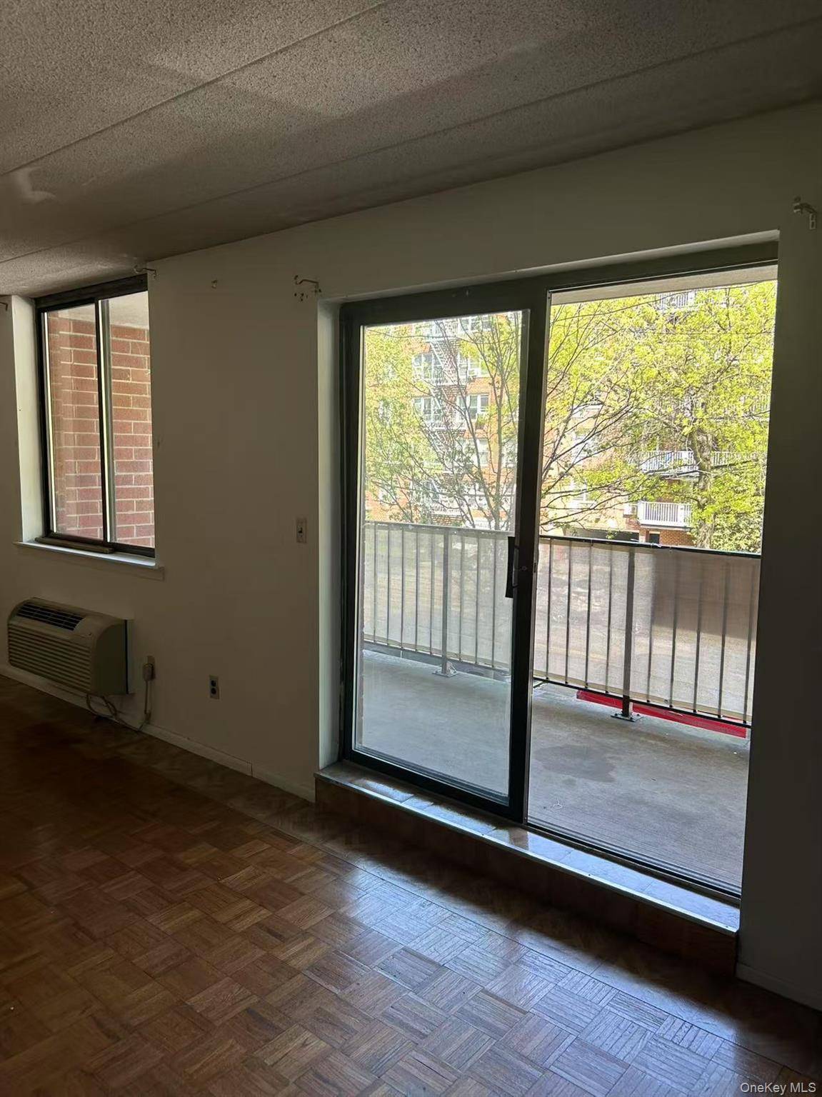 139-76 35th AVE #2B, Flushing, NY 11354