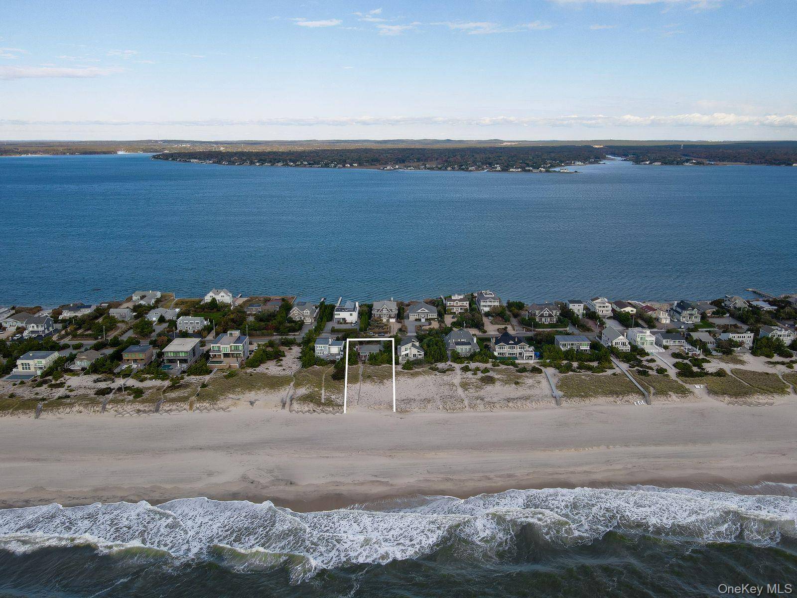 645 Dune RD, Westhampton, NY 11977