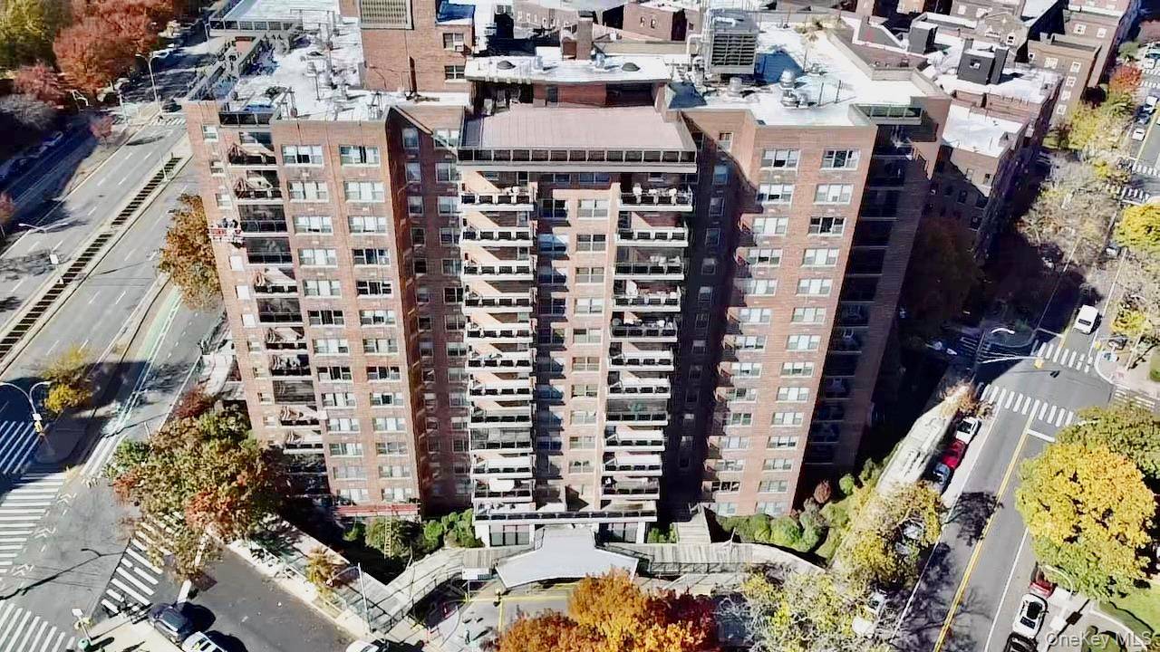 70-20 108th ST #2K, Forest Hills, NY 11375
