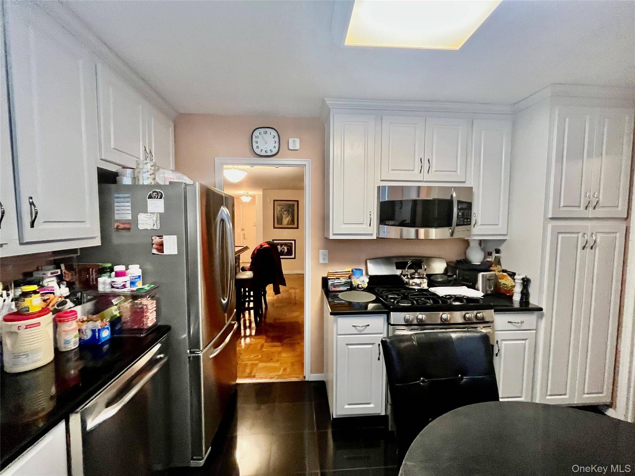 70-20 108th ST #2K, Forest Hills, NY 11375