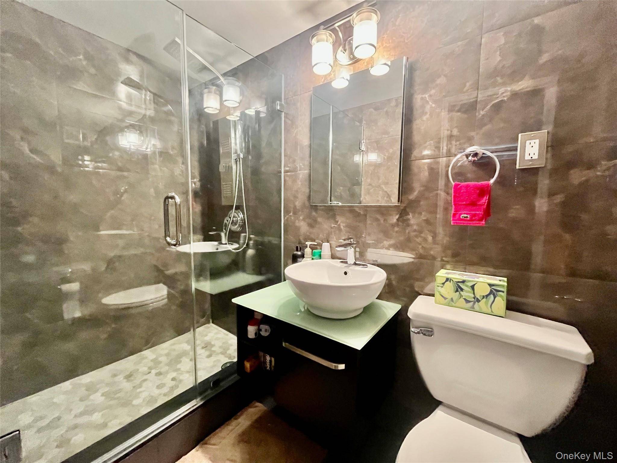 70-20 108th ST #2K, Forest Hills, NY 11375