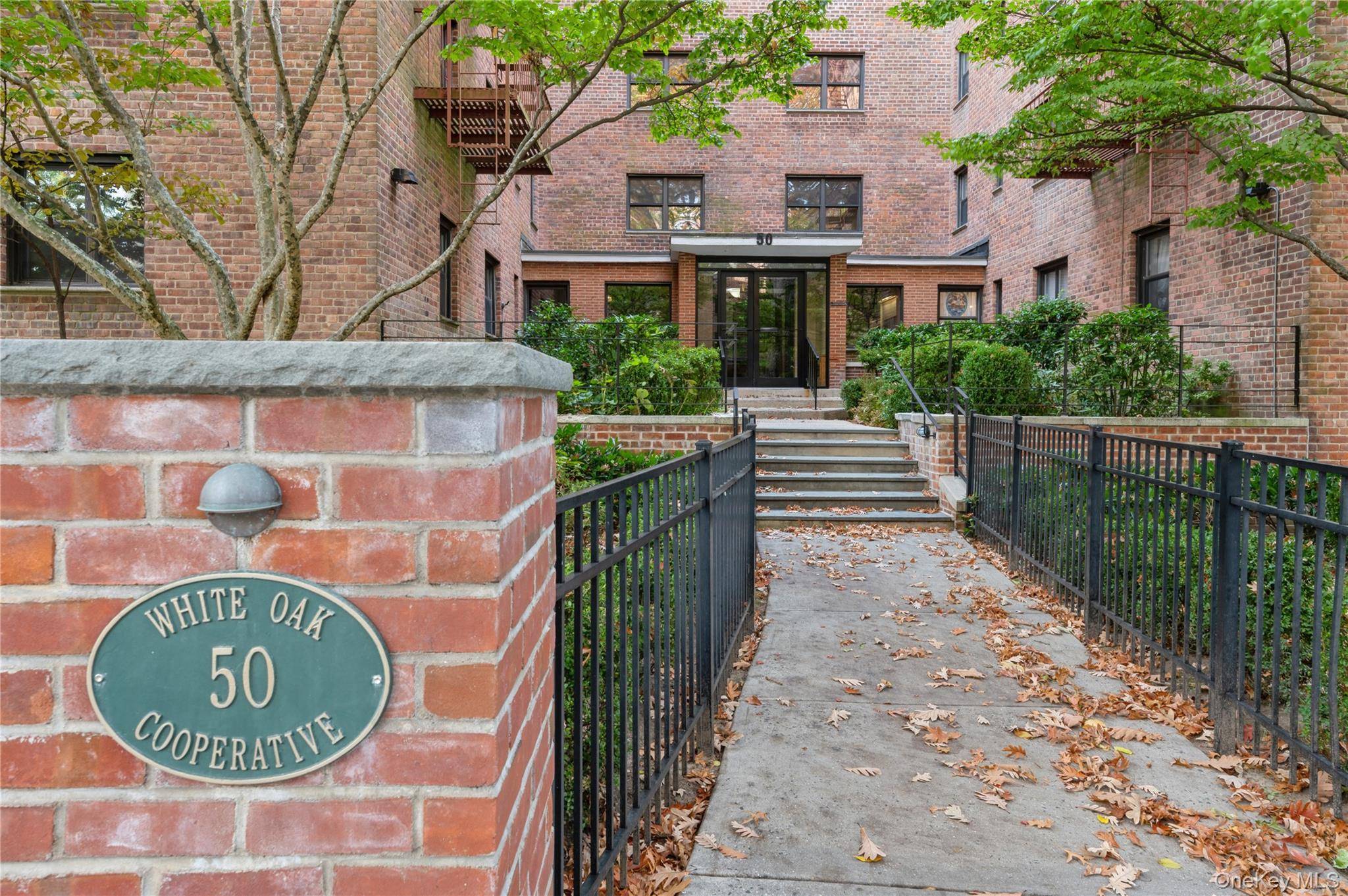 50 White Oak street #1E, New Rochelle, NY 10801