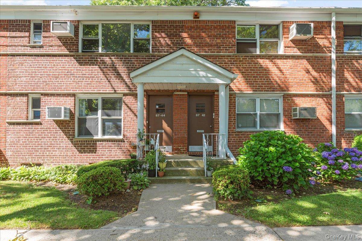 87-44 Marengo ST #2A, Holliswood, NY 11423