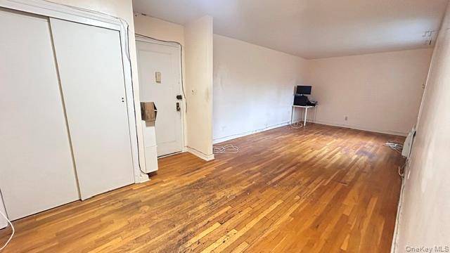 14215 26th AVE #5F, Flushing, NY 11354