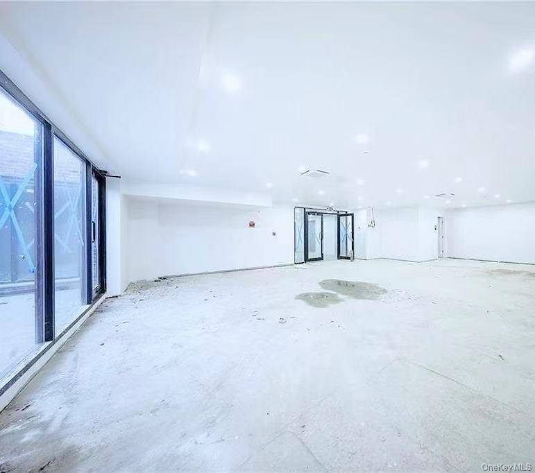 16502 Sanford AVE #C9, Flushing, NY 11358