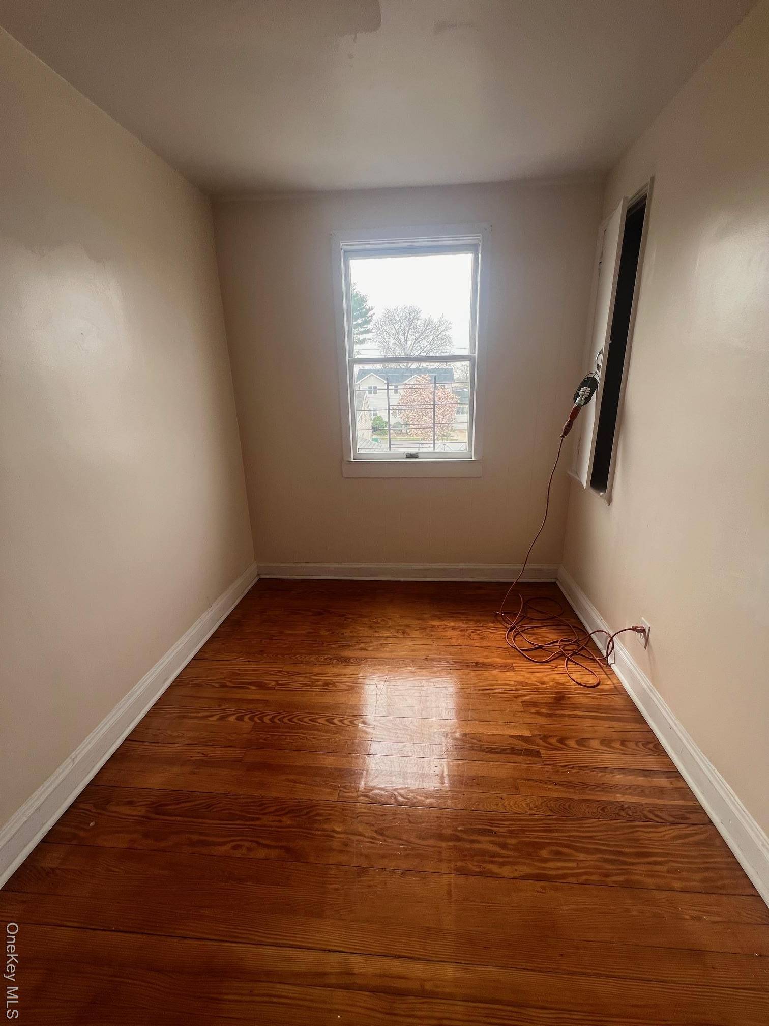 240 Oakley AVE, Hempstead, NY 11003