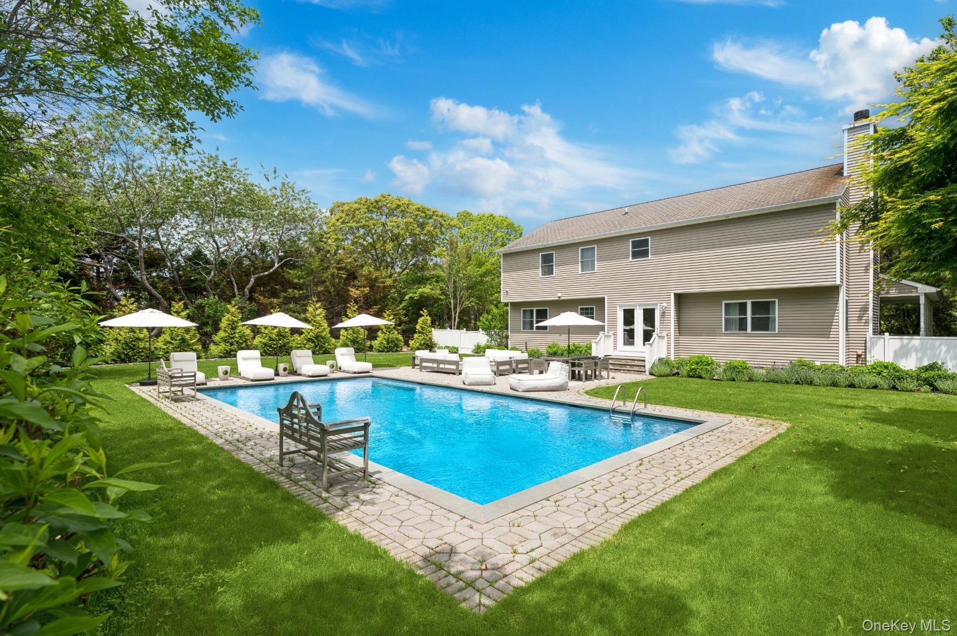 167 Tuckahoe LN, Southampton, NY 11968