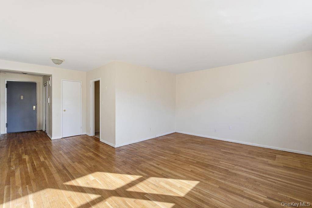 153-25 88th ST #4N, Howard Beach, NY 11414