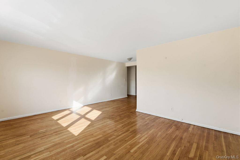 153-25 88th ST #4N, Howard Beach, NY 11414