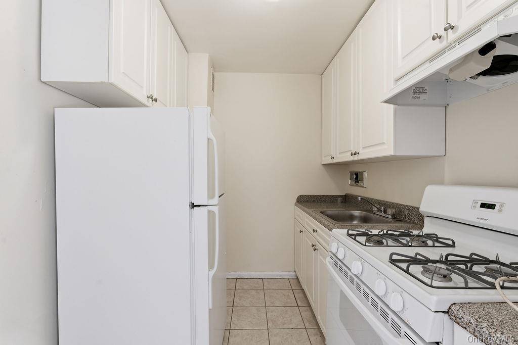153-25 88th ST #4N, Howard Beach, NY 11414