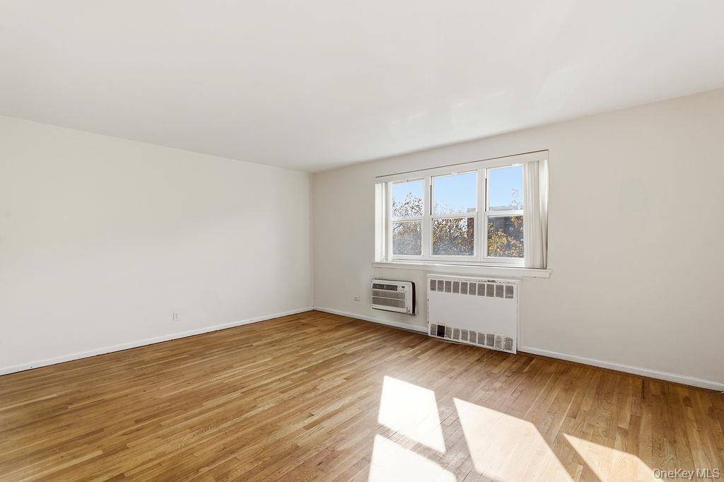 153-25 88th ST #4N, Howard Beach, NY 11414