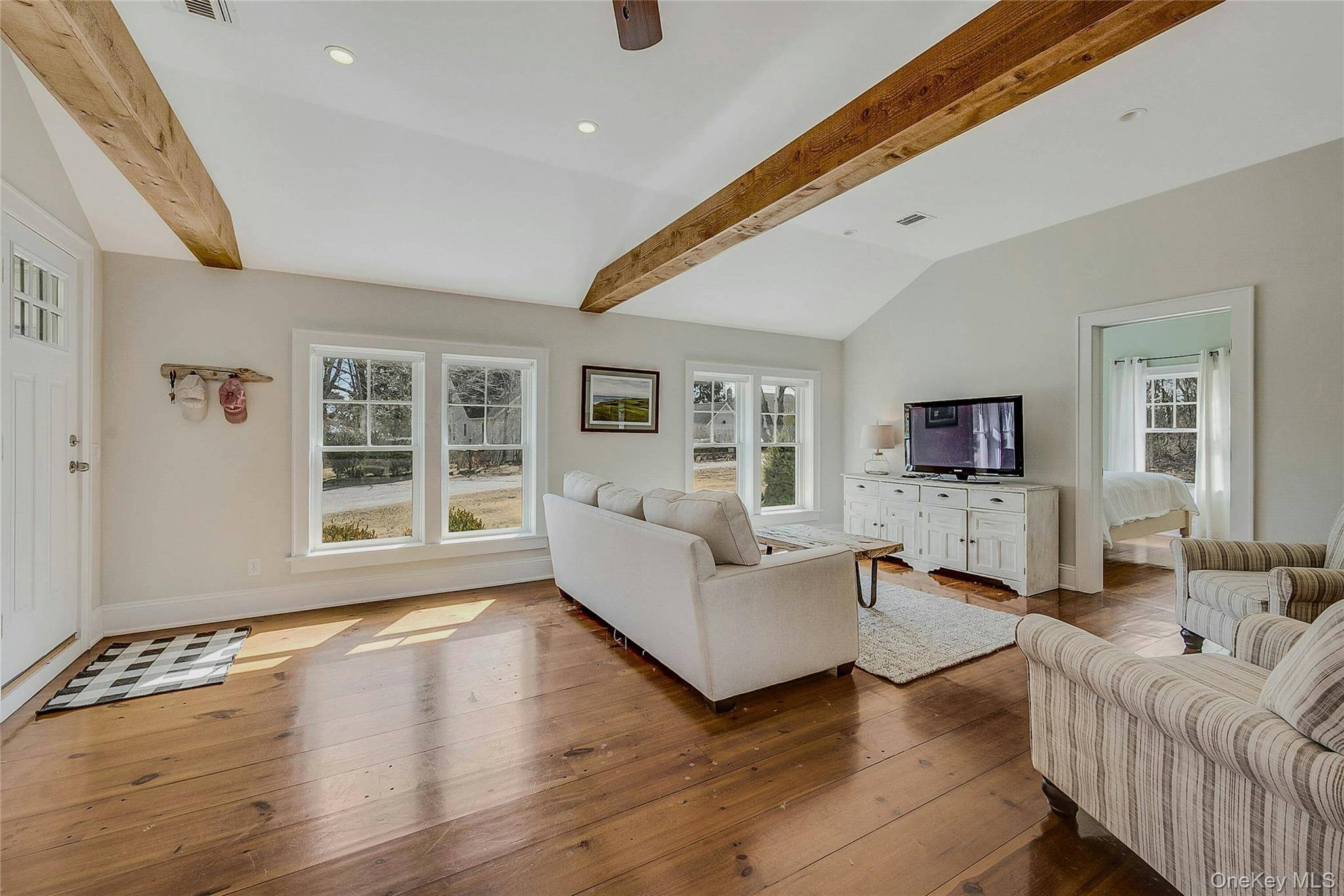 635 Strohson RD, Cutchogue, NY 11935
