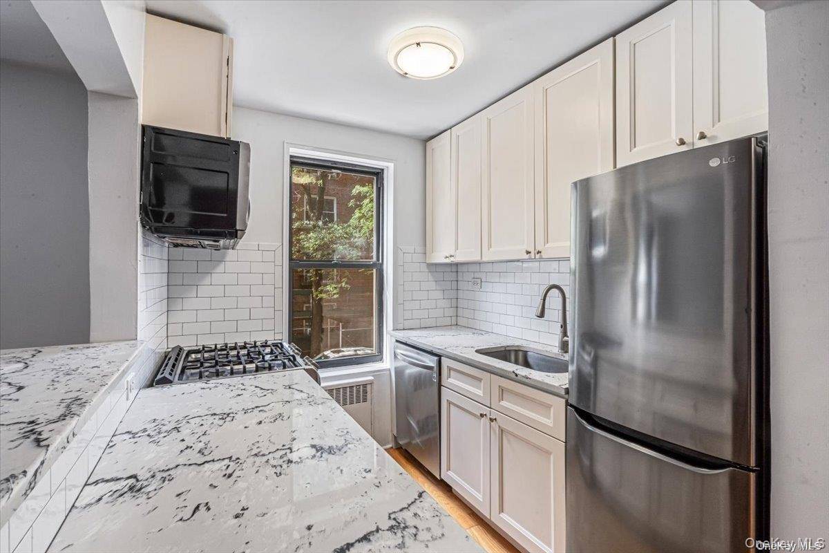 90-11 35 AVE #1D, Jackson Heights, NY 11372