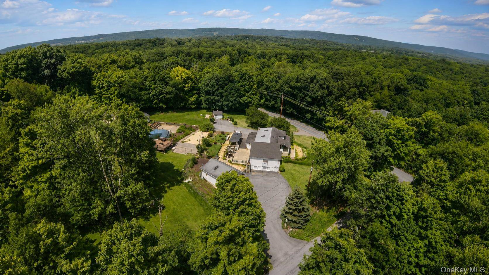 179 Reservoir RD, Middletown, NY 10940