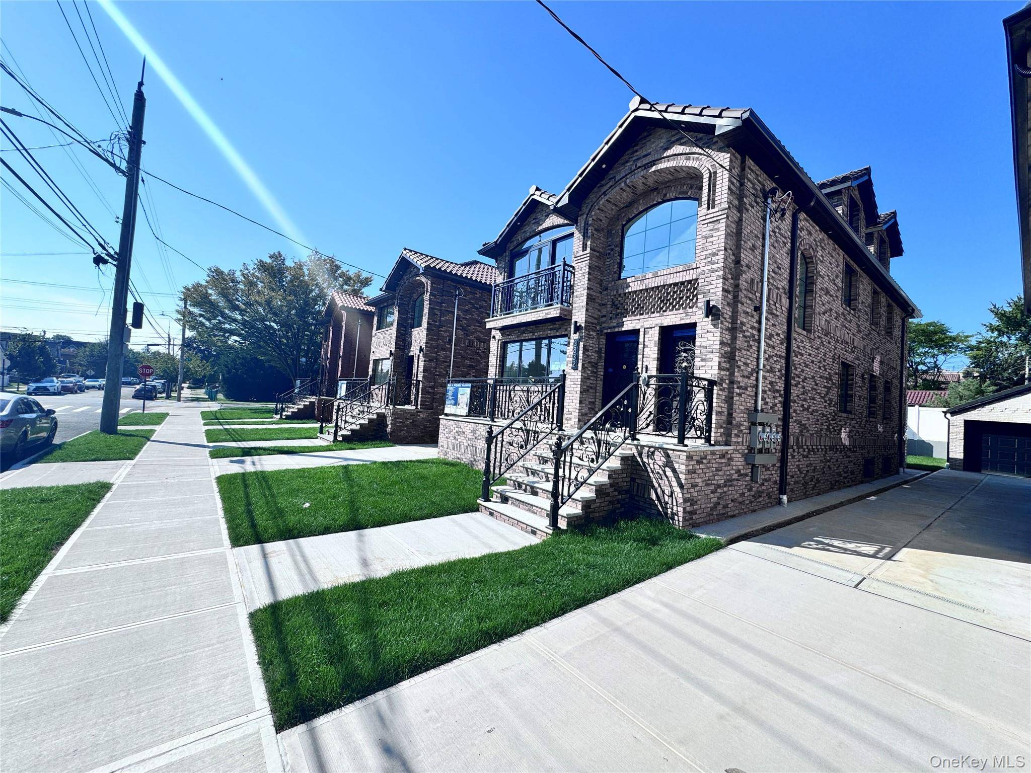 214-39 39th AVE, Bayside, NY 11361