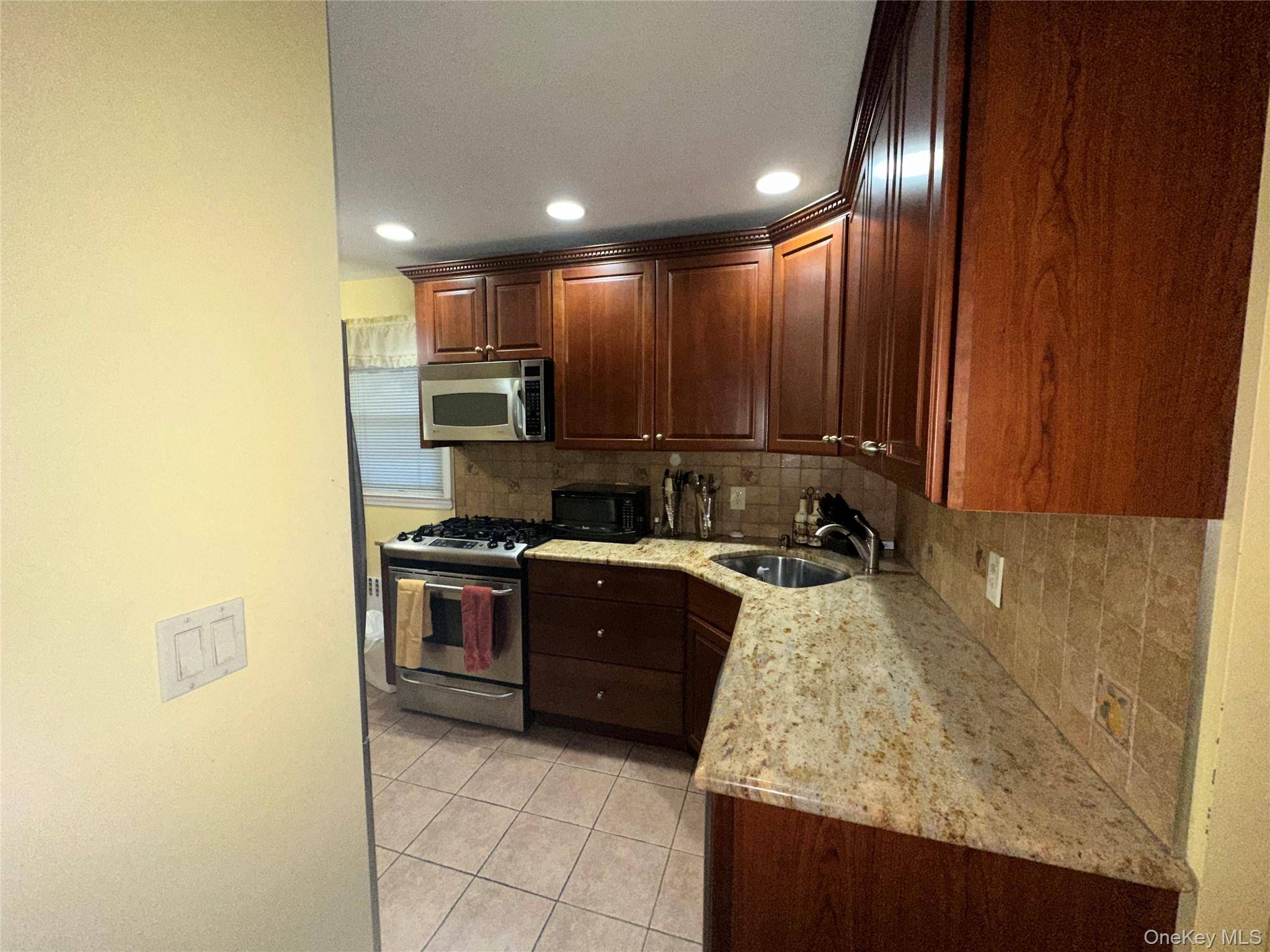 156-30 99th ST, Howard Beach, NY 11414