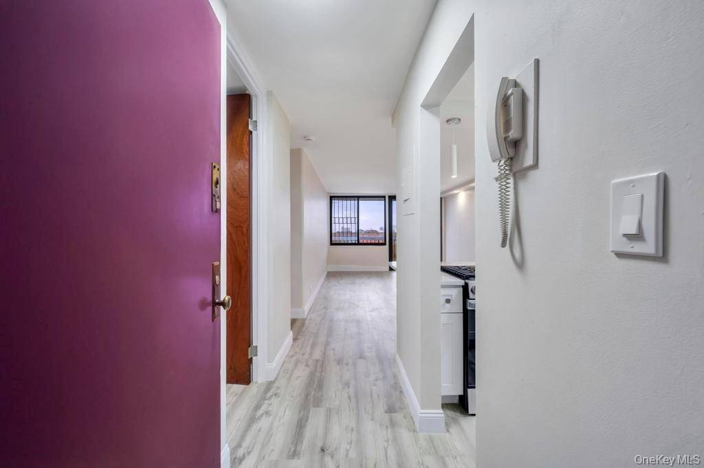 15038 Union TPKE #12K, Kew Garden Hills, NY 11367